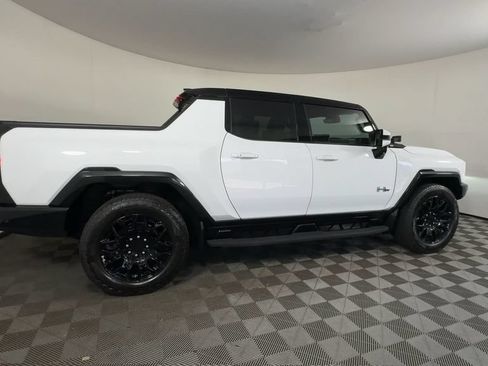 Used 2024 GMC Hummer EV 2X w/ LPO, Illumination Package AWD/4WD image 11