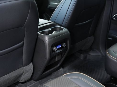 Used 2026 Chevrolet Traverse High Country w/ LPO, Floor Liner Package AWD/4WD image 29