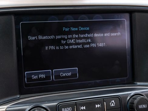 Used 2018 GMC Sierra 2500 Denali w/ Duramax Plus Package AWD/4WD image 32