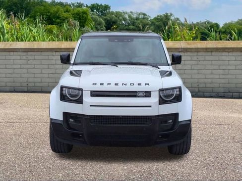 New 2026 Land Rover Defender 110 X-Dynamic SE AWD/4WD image 2