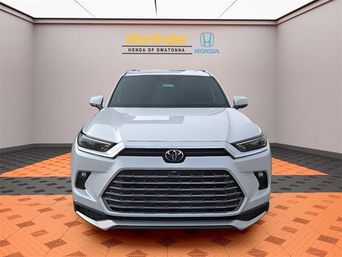 Used 2026 Toyota Grand Highlander AWD Hybrid image 8