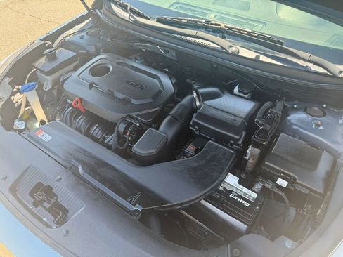Used 2015 Hyundai Sonata Limited w/ Option Group 05 FWD image 32