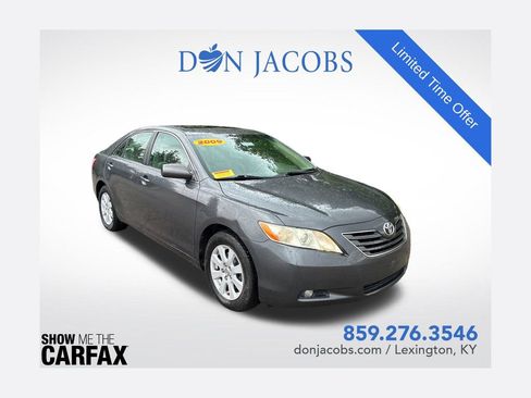 Used 2009 Toyota Camry XLE FWD image 1
