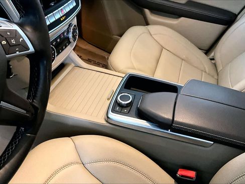 Used 2012 Mercedes-Benz ML 350 4MATIC image 17