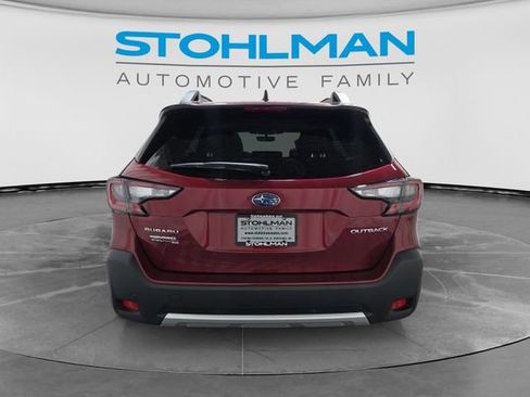 Used 2025 Subaru Outback Limited AWD/4WD image 4
