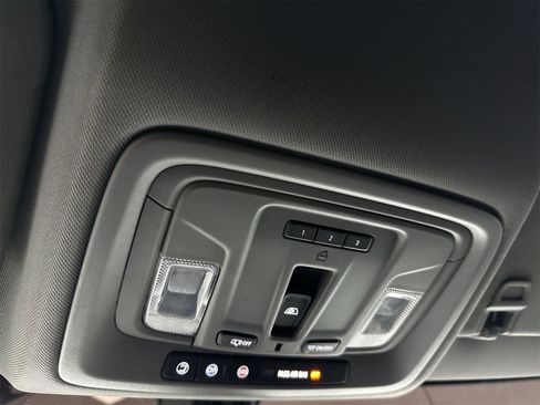 Used 2019 GMC Sierra 1500 SLT image 29