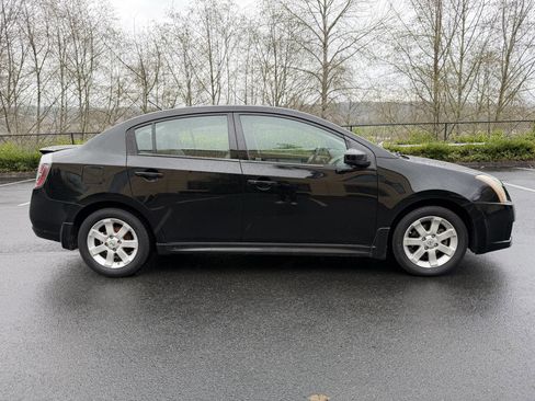 Used 2010 Nissan Sentra 2.0 SR w/ Convenience Pkg image 4