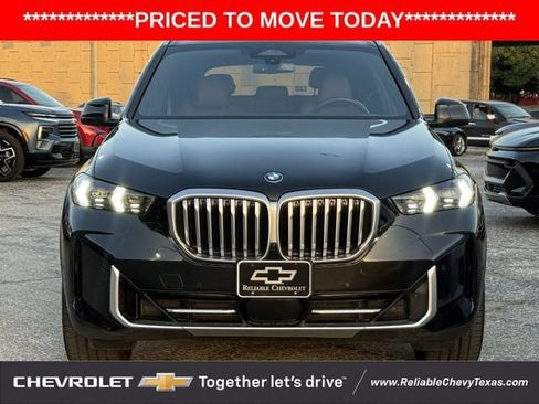 Used 2024 BMW X5 xDrive50e w/ Parking Assistance Package AWD/4WD image 3