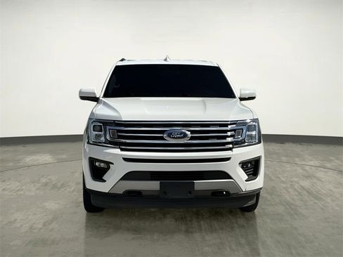 Used 2020 Ford Expedition XLT image 14