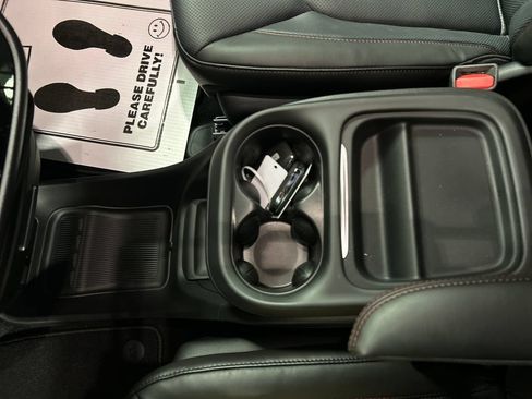 New 2027 Chrysler Pacifica Select FWD image 19