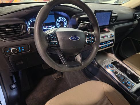 Used 2021 Ford Explorer 4WD w/ Class III Trailer Tow Package image 4