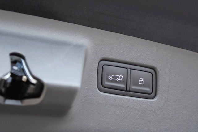 Certified 2026 Hyundai Santa Fe SEL FWD image 6