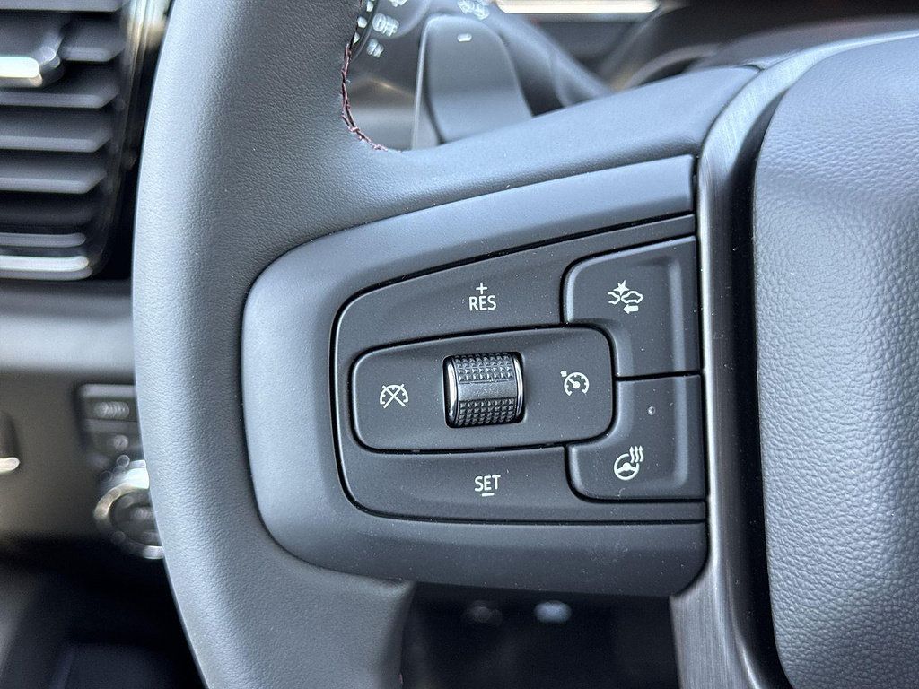 New 2026 GMC Sierra 1500 AT4X w/ LPO, Black Badging Package AWD/4WD image 9