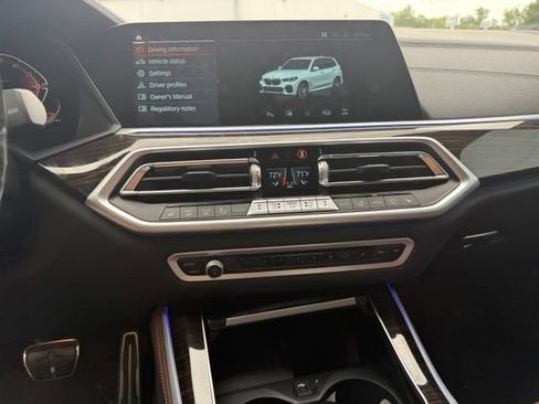 Used 2021 BMW X5 xDrive40i w/ M Sport Package AWD/4WD image 18