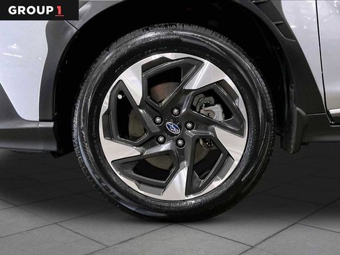 Used 2025 Subaru Crosstrek 2.5i Limited AWD/4WD image 11