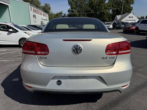 Used 2012 Volkswagen Eos Komfort FWD image 4