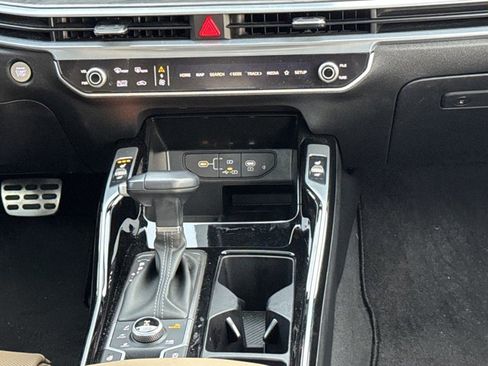 New 2025 Kia Sorento SX Prestige w/ Olive Brown Leather Package image 29