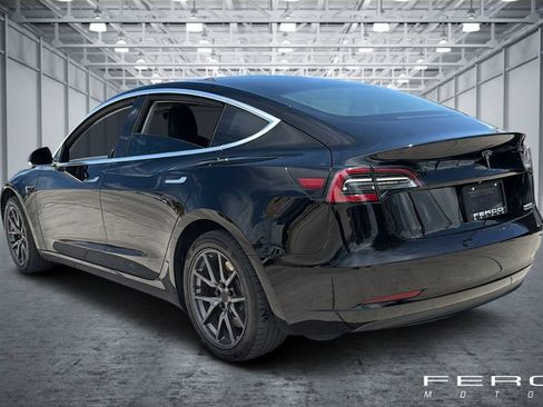 Used 2019 Tesla Model 3 Mid Range RWD image 3