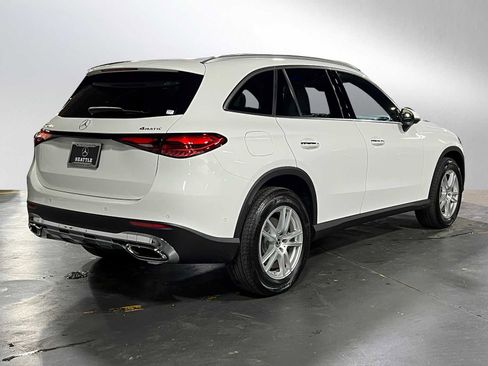 Certified 2025 Mercedes-Benz GLC 300 4MATIC image 3