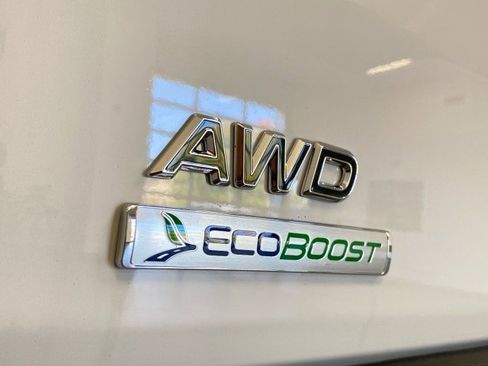 New 2025 Ford Transit 250 LR 130 WB AWD image 8