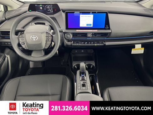 New 2027 Toyota Prius Plug-In Hybrid FWD image 7