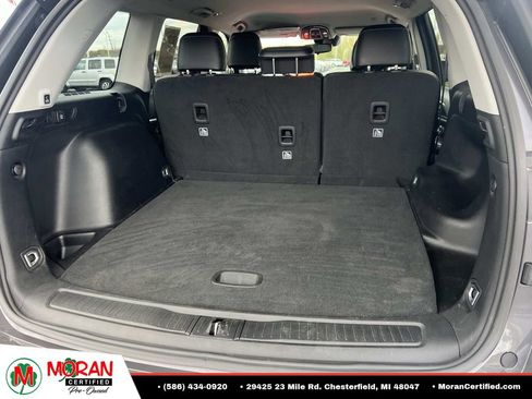 Used 2024 Jeep Grand Cherokee Limited w/ Black Appearance Package AWD/4WD image 11