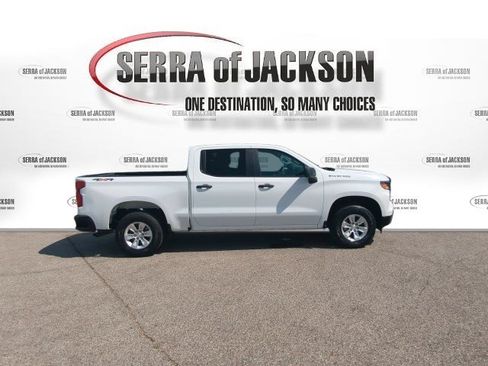 Used 2022 Chevrolet Silverado 1500 W/T w/ WT Value Package AWD/4WD image 10