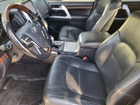 Used 2021 Toyota Land Cruiser Heritage Edition AWD/4WD image 12