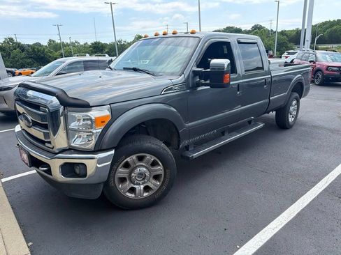Used 2015 Ford F250 Lariat w/ Chrome Package AWD/4WD image 3