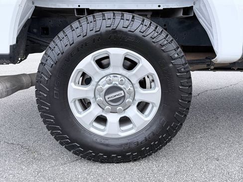 Used 2024 Ford F250 XLT w/ FX4 Off-Road Package image 31