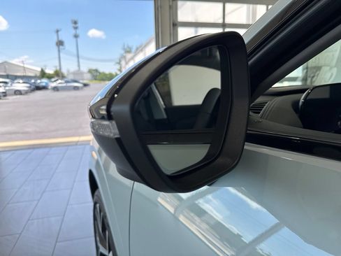 New 2026 Audi Q3 quattro 2.0T AWD/4WD image 13