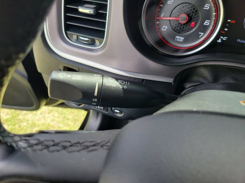 Used 2020 Dodge Charger SXT RWD image 25