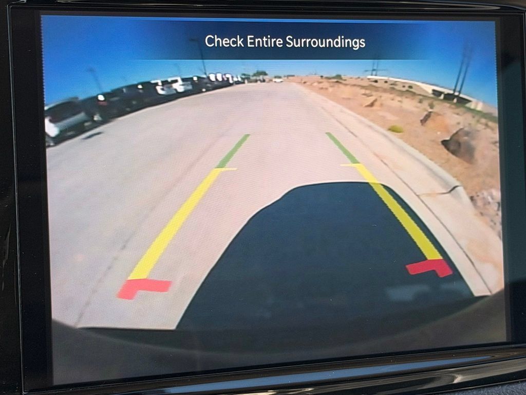 Used 2024 Chrysler Pacifica Limited w/ Uconnect Theater Family Group FWD image 34