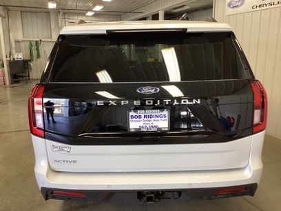 Used 2025 Ford Expedition Active
