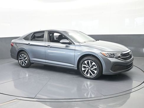 Used 2024 Volkswagen Jetta S FWD image 8