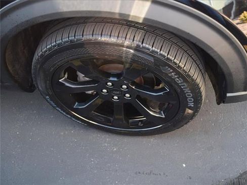 Used 2023 Ford Explorer ST-Line w/ Class IV Trailer Tow Package image 45