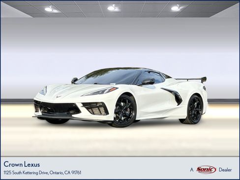 Used 2025 Chevrolet Corvette Stingray Premium Conv w/ Z51 Performance Package RWD image 1