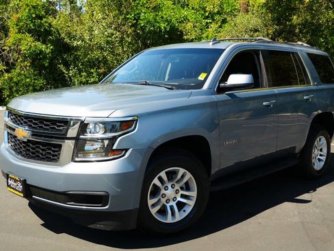 Used 2016 Chevrolet Tahoe LS image 2