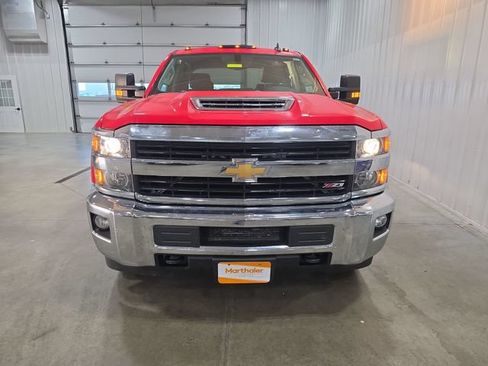 Used 2017 Chevrolet Silverado 3500 LT w/ LT Convenience Package AWD/4WD image 3