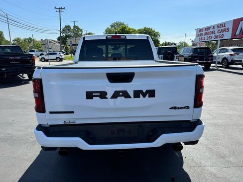 Used 2025 RAM 1500 Big Horn AWD/4WD image 6