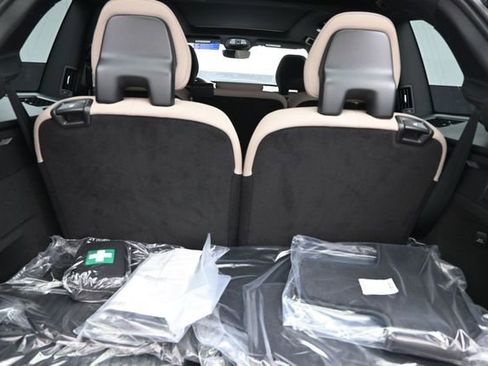 New 2026 Volvo XC90 B6 Plus w/ Protection Package Premier AWD/4WD image 33