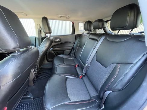 Used 2020 Jeep Compass Trailhawk AWD/4WD image 27