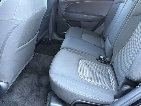 Used 2024 Kia Sportage LX FWD image 26