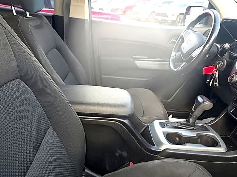 Used 2016 Chevrolet Colorado LT w/ LT Convenience Package RWD image 6