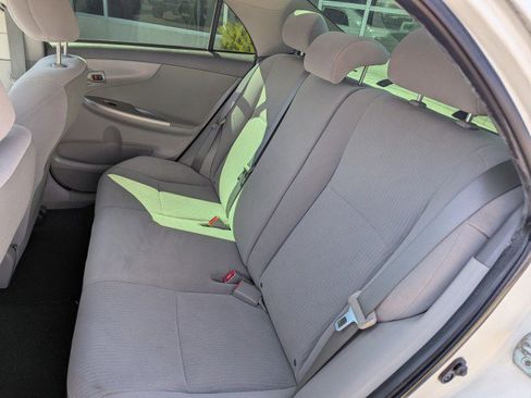 Used 2010 Toyota Corolla LE FWD image 17