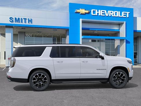 New 2026 Chevrolet Suburban RST image 29