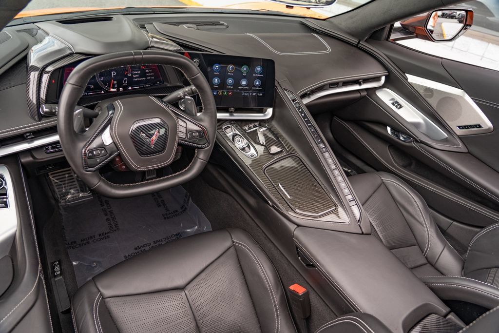 Used 2022 Chevrolet Corvette Stingray Premium Cpe w/ Z51 Performance Package RWD image 17