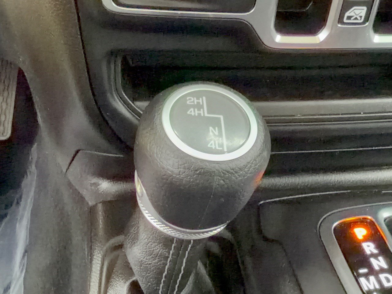 Used 2024 Jeep Wrangler Unlimited Sport AWD/4WD image 31