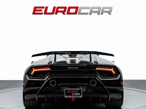 Used 2019 Lamborghini Huracan Performante image 5