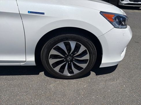 Used 2017 Honda Accord EX-L image 29